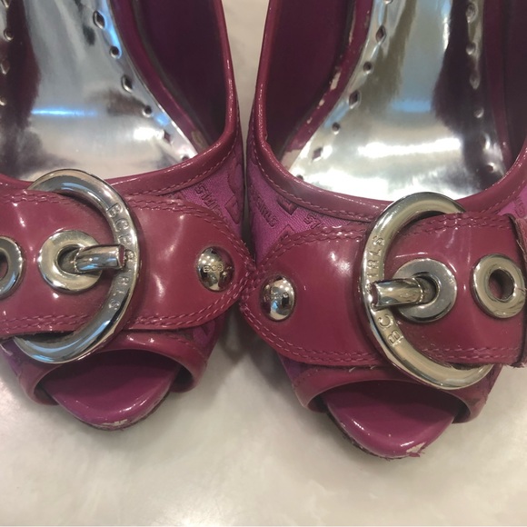 BCBG pink peep toe pumps with silver buckle on the toe, Size 7 - Picture 6 of 16